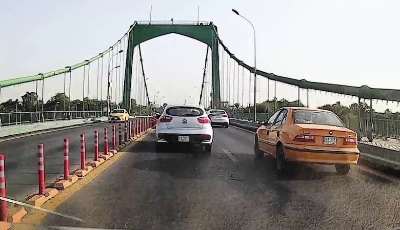 إعادة فتح الجسر المعلق أمام حركة المركبات