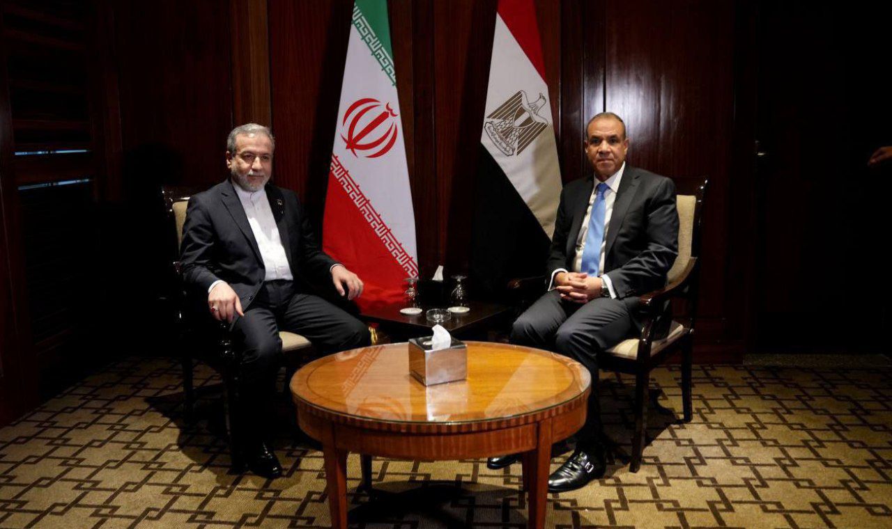 مصر وإيران تؤكدان أهمية خفض التصعيد في المنطقة