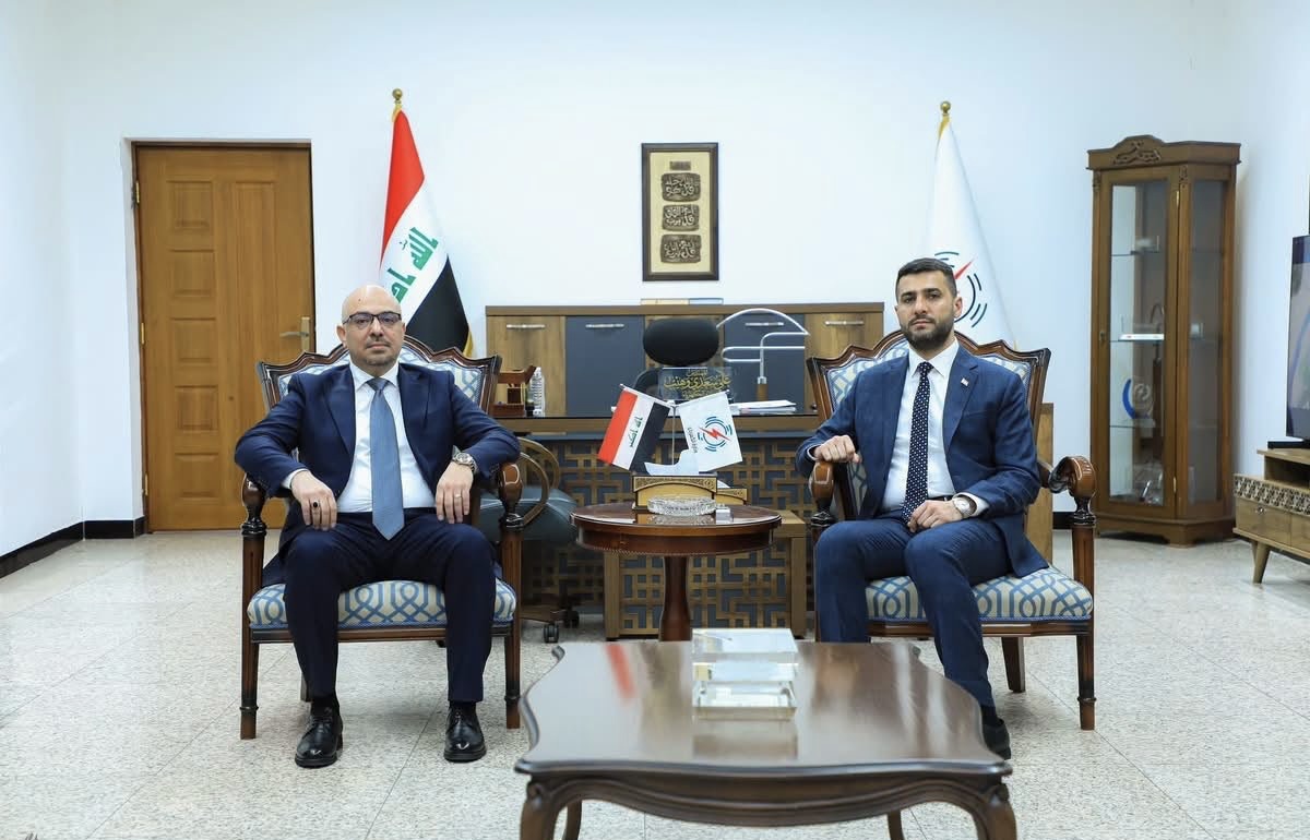 وزيرا الكهرباء والتخطيط يؤكدان دعم المشاريع الاستراتيجية لقطاع الطاقة